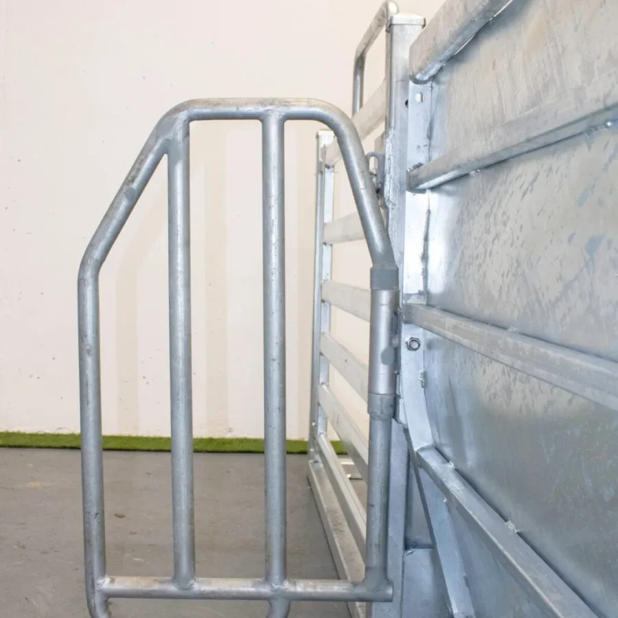 V Draft Fold Out Swing Gate