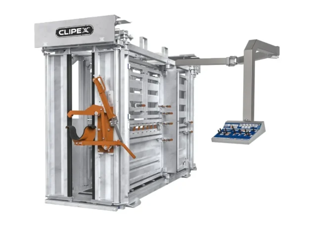 HD 2000 Series Cattle Crush – Double Squeeze Pneumatic Operation