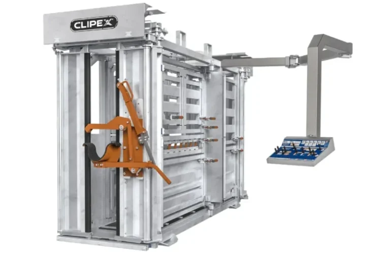 HD 2000 Series Cattle Crush – Double Squeeze Pneumatic Operation